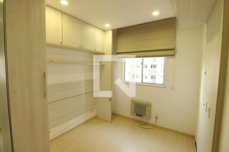 Suite de apartamento à venda com 2 quartos, 55m² em Todos Os Santos, Rio de Janeiro