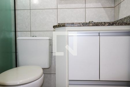Banheiro da Suíte de apartamento para alugar com 3 quartos, 89m² em Campestre, São Caetano do Sul