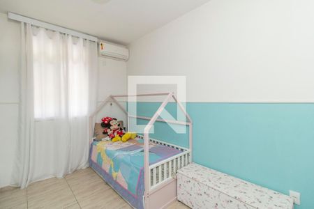 Casa à venda com 240m², 3 quartos e 2 vagas Casa à venda com 240m², 3 quartos e 2 vagasQuarto 2