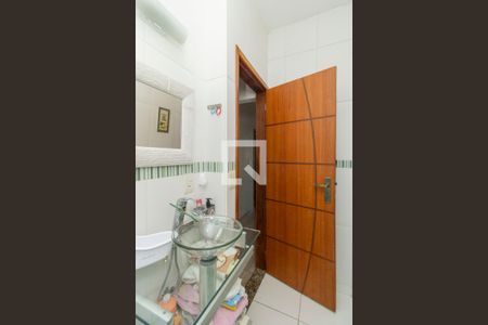 Casa à venda com 240m², 3 quartos e 2 vagas Casa à venda com 240m², 3 quartos e 2 vagasBanheiro Social 1