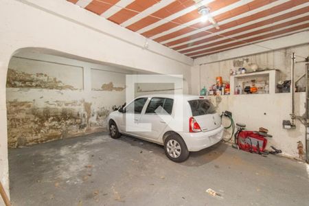 Casa à venda com 240m², 3 quartos e 2 vagas Casa à venda com 240m², 3 quartos e 2 vagasGaragem