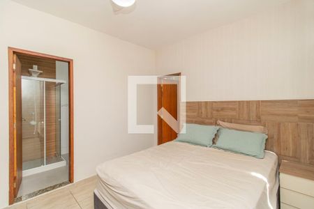 Casa à venda com 240m², 3 quartos e 2 vagas Casa à venda com 240m², 3 quartos e 2 vagasSuíte