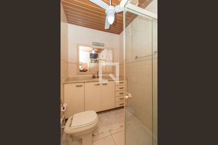 Casa à venda com 240m², 3 quartos e 2 vagas Casa à venda com 240m², 3 quartos e 2 vagasBanheiro Social 2