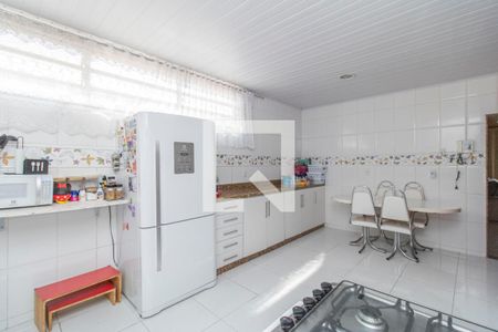 Casa à venda com 240m², 3 quartos e 2 vagas Casa à venda com 240m², 3 quartos e 2 vagasCozinha