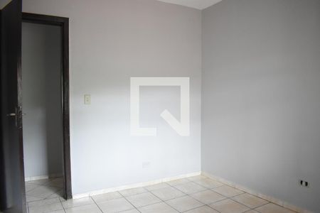 Quarto 2 de casa para alugar com 2 quartos, 75m² em Pinheirinho, Curitiba