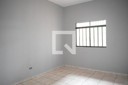 Quarto 2 de casa para alugar com 2 quartos, 75m² em Pinheirinho, Curitiba