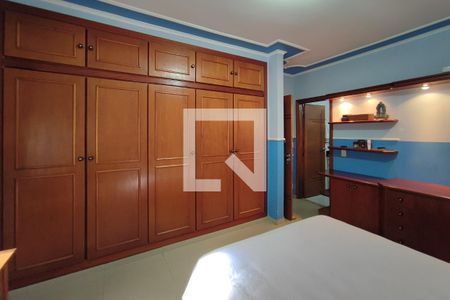 Casa para alugar com 234m², 4 quartos e 3 vagasQuarto Suíte