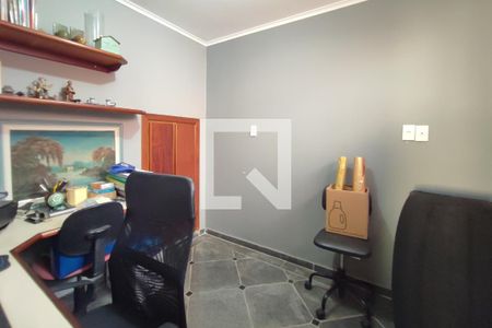 Casa para alugar com 234m², 4 quartos e 3 vagasEscritório