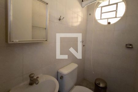 Casa para alugar com 234m², 4 quartos e 3 vagasBanheiro de serviço