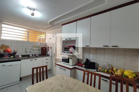 Casa para alugar com 234m², 4 quartos e 3 vagasCozinha