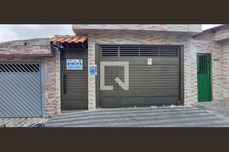 Casa para alugar com 42m², 1 quarto e sem vaga Casa para alugar com 42m², 1 quarto e sem vagaFachada