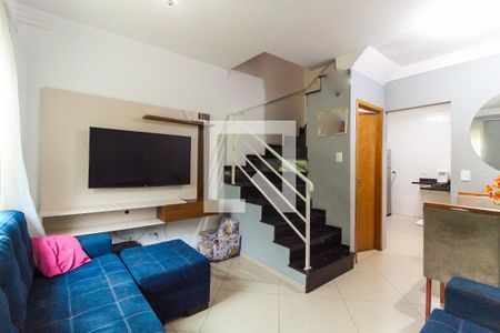 Sala de casa de condomínio à venda com 2 quartos, 65m² em Vila Jacuí, São Paulo