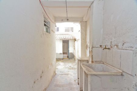 Casa à venda com 150m², 3 quartos e sem vagaÁrea externa - serviço