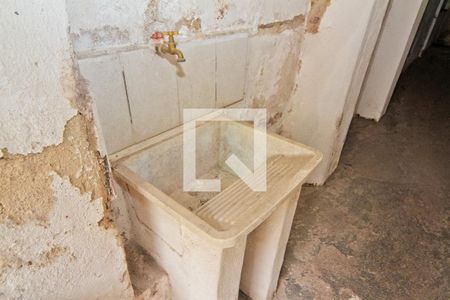 Casa à venda com 150m², 3 quartos e sem vagaÁrea externa - serviço