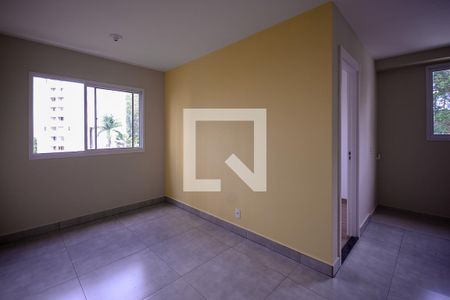 Sala  de apartamento para alugar com 2 quartos, 35m² em Sacoma, São Paulo