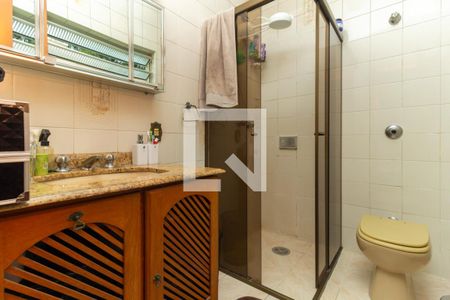 Casa à venda com 249m², 3 quartos e 2 vagasBanheiro da Suíte 2