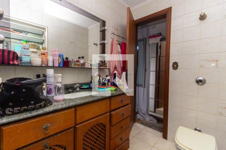 Casa à venda com 249m², 3 quartos e 2 vagasBanheiro da Suíte 1