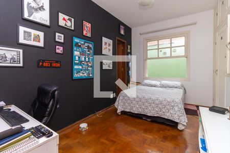 Casa à venda com 249m², 3 quartos e 2 vagasSuíte 2