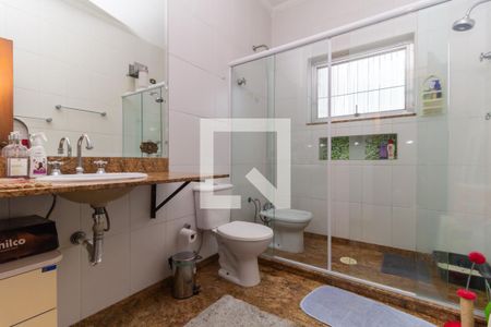 Casa à venda com 249m², 3 quartos e 2 vagasBanheiro