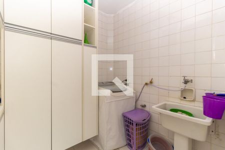 Casa à venda com 249m², 3 quartos e 2 vagasLavanderia