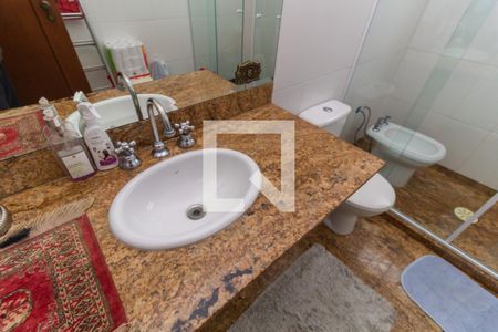 Casa à venda com 249m², 3 quartos e 2 vagasBanheiro