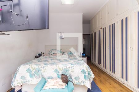 Casa à venda com 249m², 3 quartos e 2 vagasSuíte 1