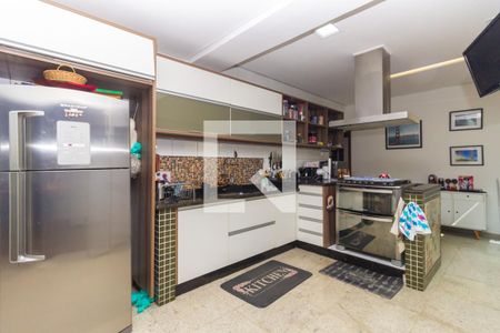 Casa à venda com 249m², 3 quartos e 2 vagasCozinha