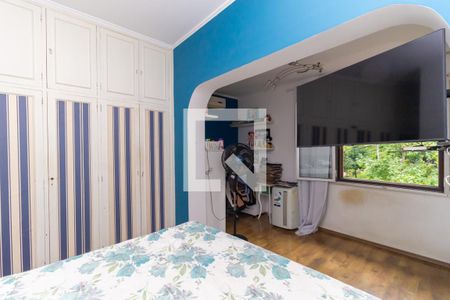 Casa à venda com 249m², 3 quartos e 2 vagasSuíte 1