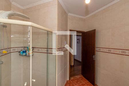 Casa à venda com 300m², 4 quartos e 5 vagas Casa à venda com 300m², 4 quartos e 5 vagasBanheiro Social 1