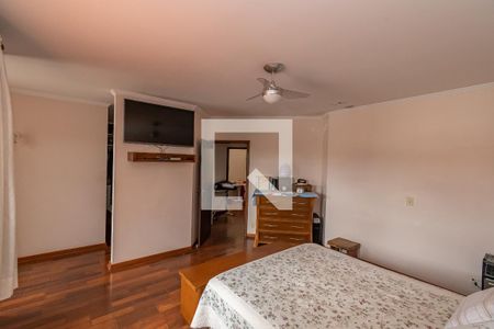 Casa à venda com 300m², 4 quartos e 5 vagas Casa à venda com 300m², 4 quartos e 5 vagasSuite