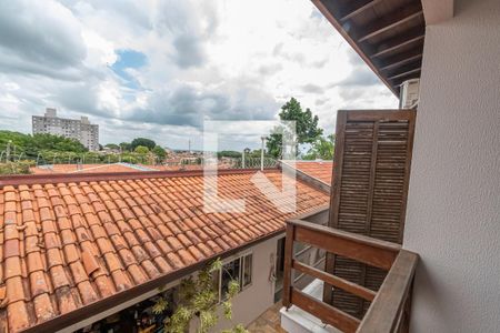 Casa à venda com 300m², 4 quartos e 5 vagas Casa à venda com 300m², 4 quartos e 5 vagasVaranda Quarto 1