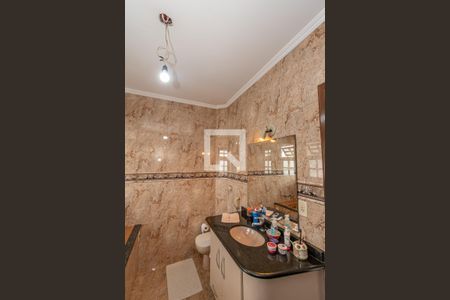 Casa à venda com 300m², 4 quartos e 5 vagas Casa à venda com 300m², 4 quartos e 5 vagasBanheiro da Suíte