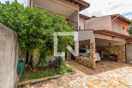 Casa à venda com 300m², 4 quartos e 5 vagas Casa à venda com 300m², 4 quartos e 5 vagasJardim