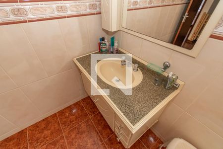 Casa à venda com 300m², 4 quartos e 5 vagas Casa à venda com 300m², 4 quartos e 5 vagasDetalhe Banheiro Social 1