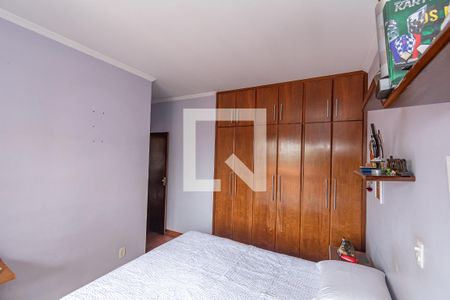 Casa à venda com 300m², 4 quartos e 5 vagas Casa à venda com 300m², 4 quartos e 5 vagasQuarto 1