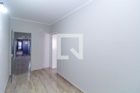 Hall dos Dormitórios de casa para alugar com 3 quartos, 220m² em Jardim Independência, São Paulo