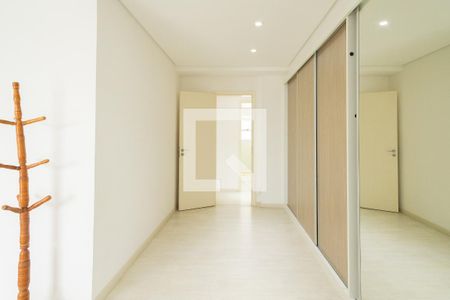 Apartamento à venda com 242m², 3 quartos e 3 vagasCloset - Suíte 3