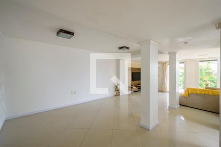 Sala de casa à venda com 3 quartos, 266m² em Jardim Isabel, Porto Alegre