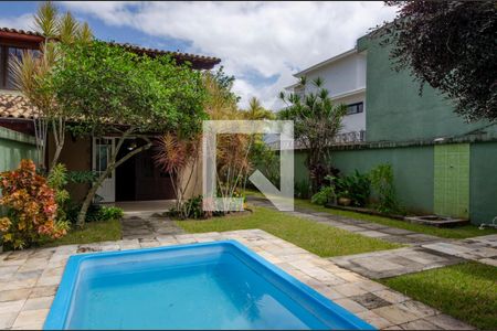 Casa de condomínio para alugar com 340m², 4 quartos e 3 vagasÁrea externa