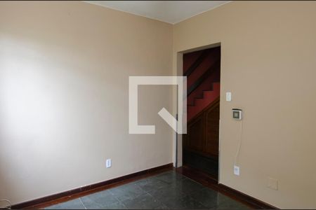Casa de condomínio para alugar com 340m², 4 quartos e 3 vagasQuarto 1