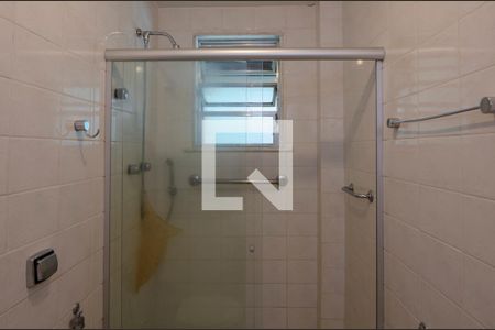 Casa de condomínio para alugar com 340m², 4 quartos e 3 vagasBanheiro da Suíte