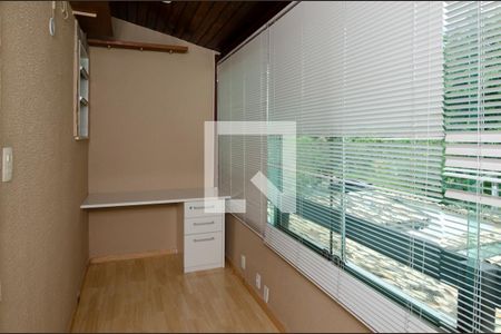 Casa de condomínio para alugar com 340m², 4 quartos e 3 vagasSuite - varanda