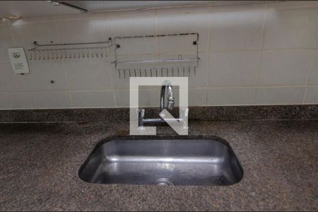 Casa de condomínio para alugar com 340m², 4 quartos e 3 vagasCozinha