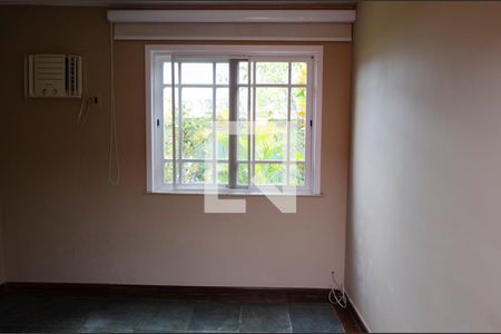 Casa de condomínio para alugar com 340m², 4 quartos e 3 vagasQuarto 1