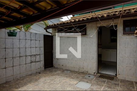 Casa de condomínio para alugar com 340m², 4 quartos e 3 vagasÁrea de de Serviço