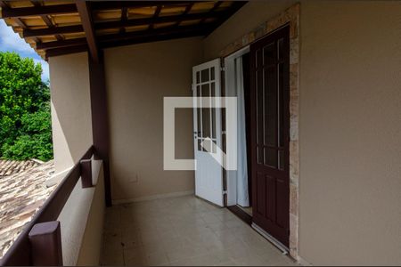 Casa de condomínio para alugar com 340m², 4 quartos e 3 vagasQuarto 3 - varanda