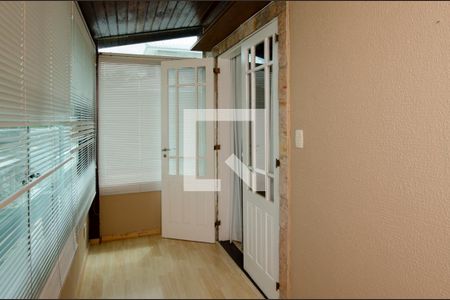 Casa de condomínio para alugar com 340m², 4 quartos e 3 vagasSuite - varanda