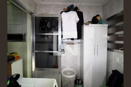 Casa à venda com 180m², 5 quartos e 1 vagaÁrea de Serviço 2