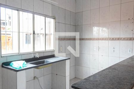 Cozinha de apartamento para alugar com 2 quartos, 60m² em Cidade Júlia, São Paulo