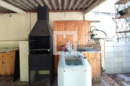 Casa à venda com 49m², 3 quartos e 2 vagasÁrea de Serviço